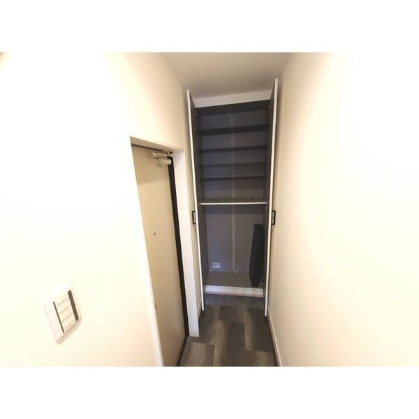 REGIES中百舌鳥の室内写真3枚目