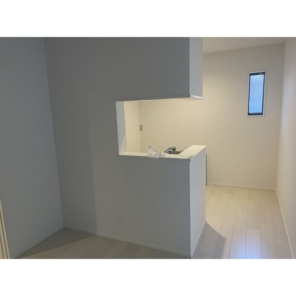 REGIES立花町の室内写真4枚目