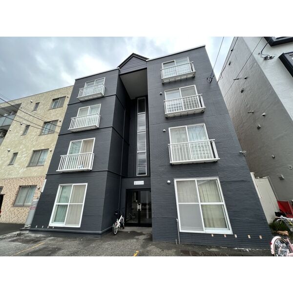クリスタルハイツ元町 画像1