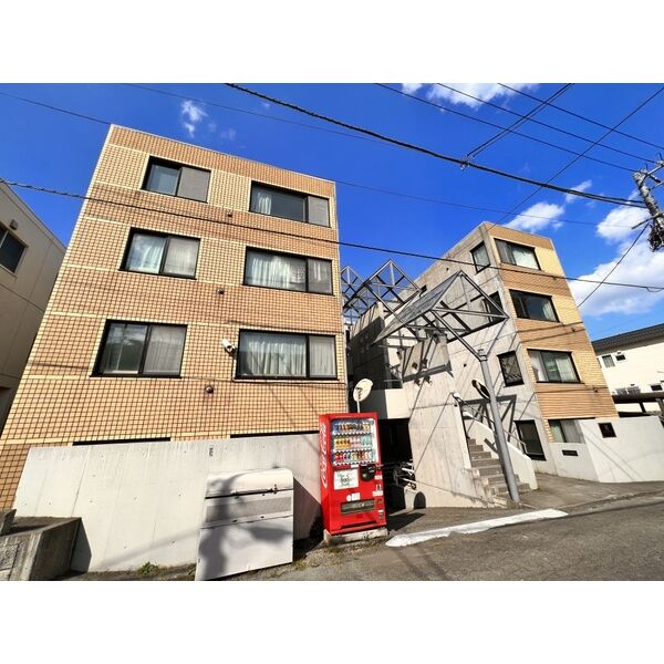 ローヤルハイツ山の手 画像1