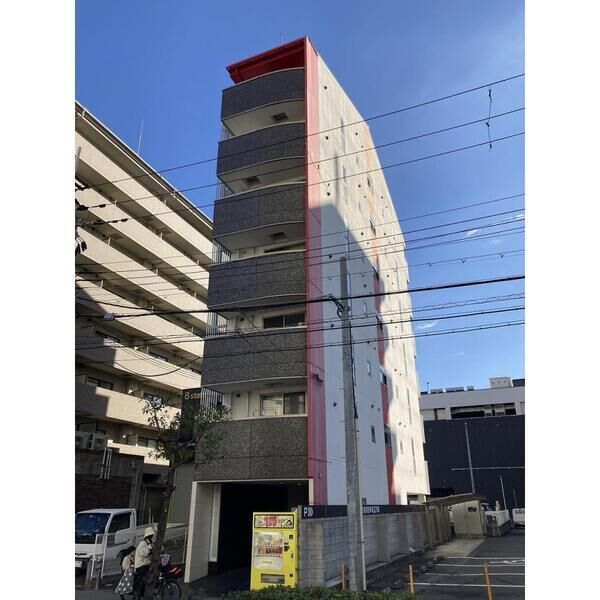 BUILDING