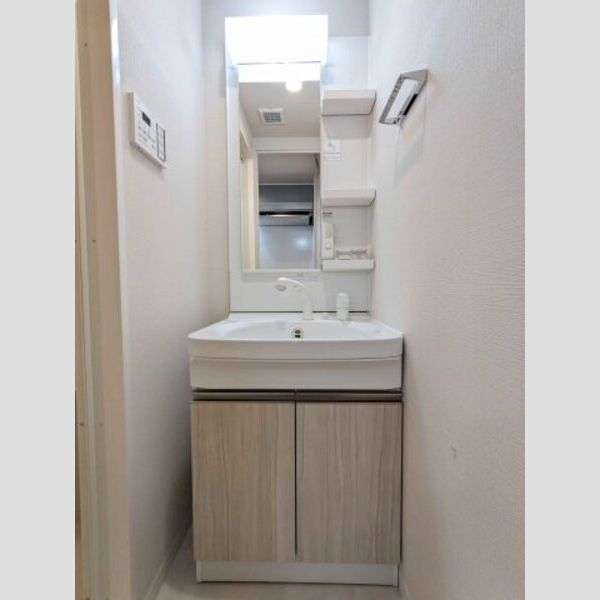 エムブイインプ新大阪の室内写真3枚目