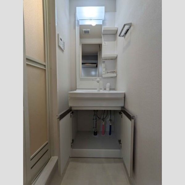 エムブイインプ新大阪の室内写真9枚目