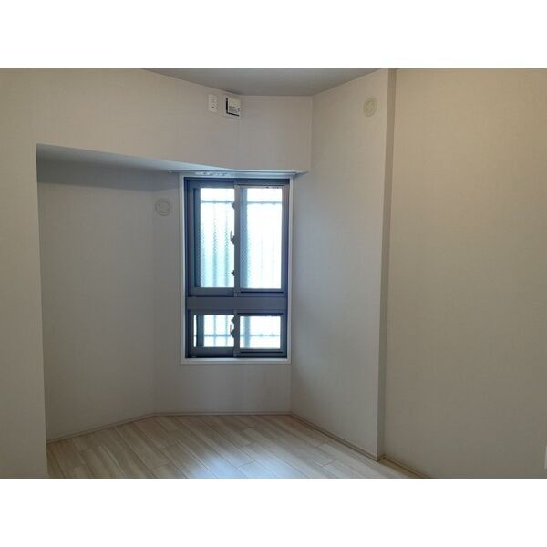 ミリカ・ヒルズI街区D棟の室内写真3枚目