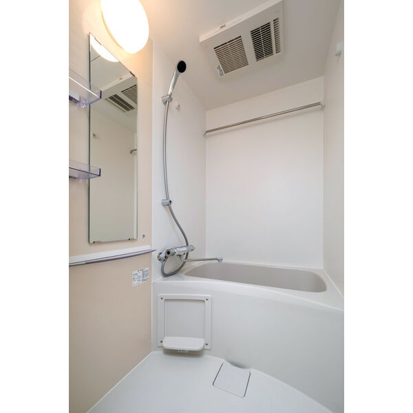 レジデンス大阪福島フォルテの室内写真5枚目