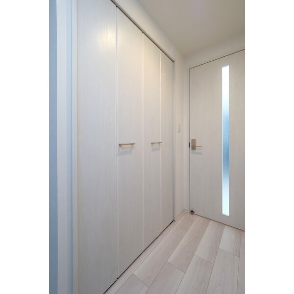 レジデンス大阪福島フォルテの室内写真8枚目