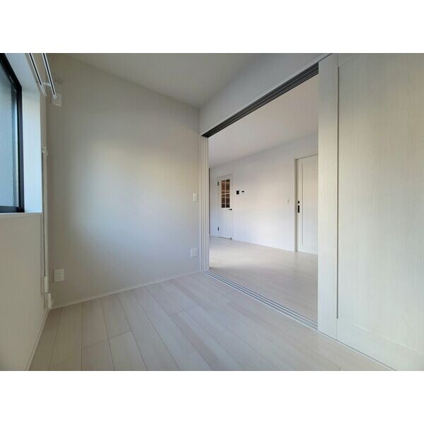 Louis Apartment 豊中蛍池 イーストの室内写真49枚目