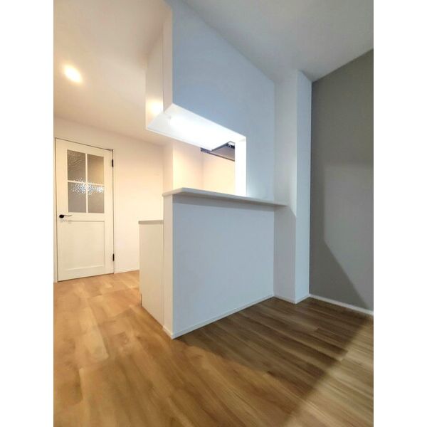 Louis Apartment 豊中蛍池 イーストの室内写真22枚目