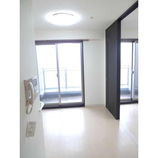 エス・キュート尼崎の室内写真1枚目