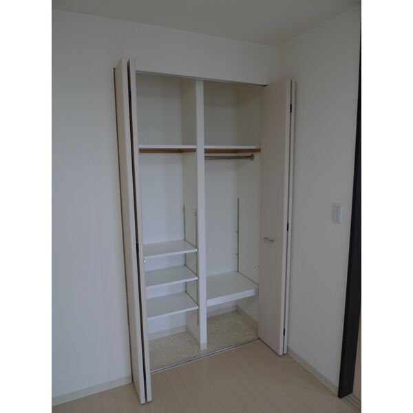 エス・キュート尼崎の室内写真6枚目