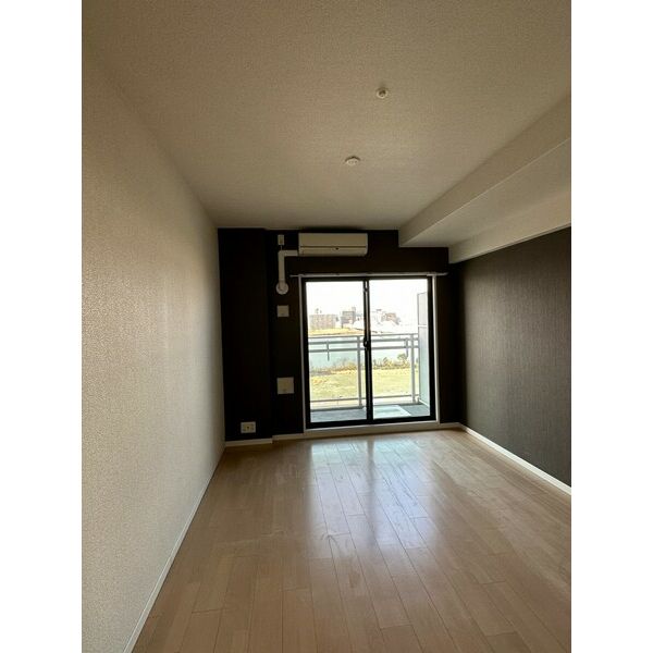 サムティ北梅田VESSELの室内写真1枚目