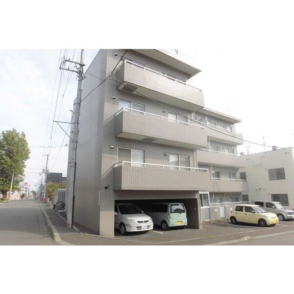 ロワイヤル山の手 画像1