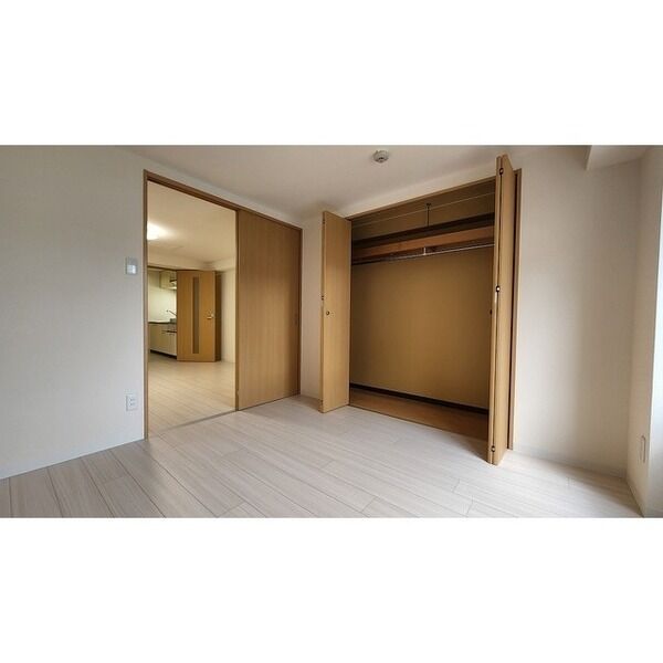 ラテルネ公園通り 画像8