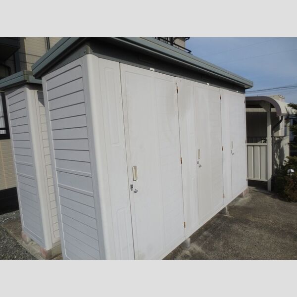 現地周辺 (物置)