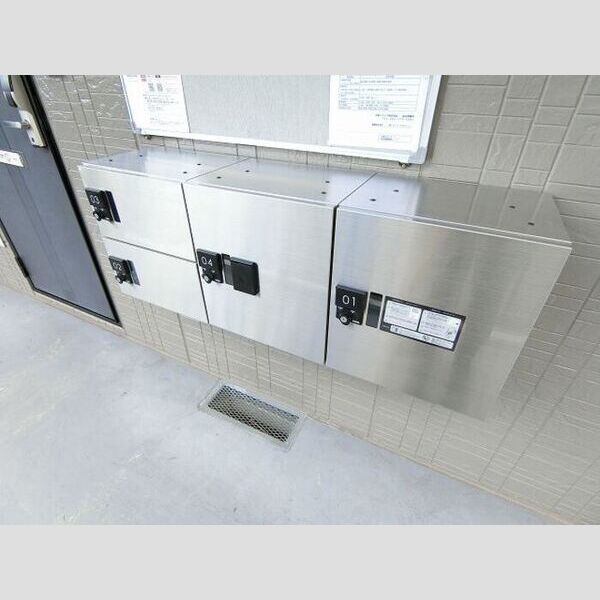 現地周辺 (宅配ボックス)