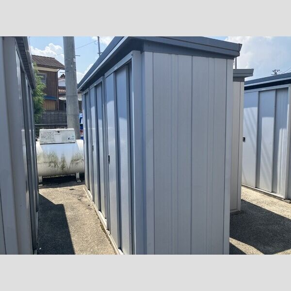 現地周辺 (物置)