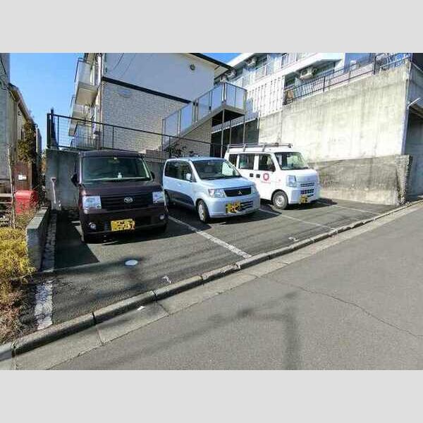 駐車場 (駐車場)