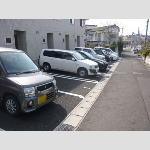 駐車場 (駐車場)