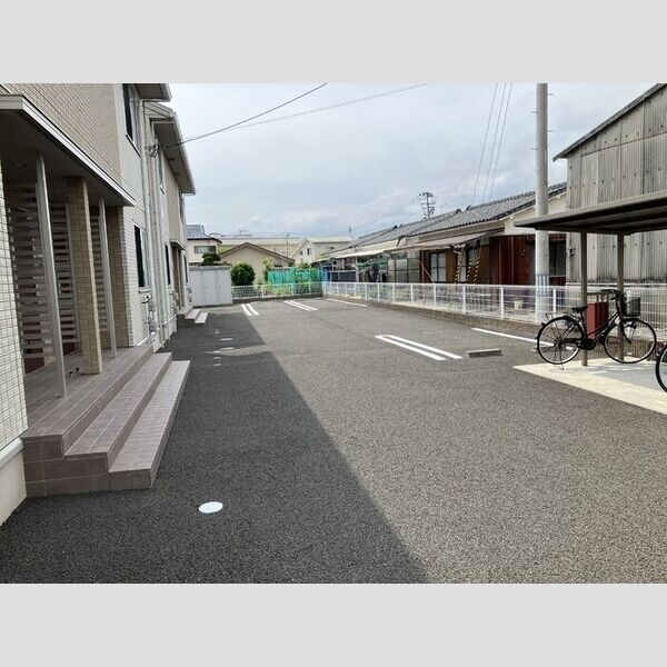駐車場 (駐車場)
