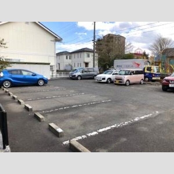 駐車場 (駐車場)