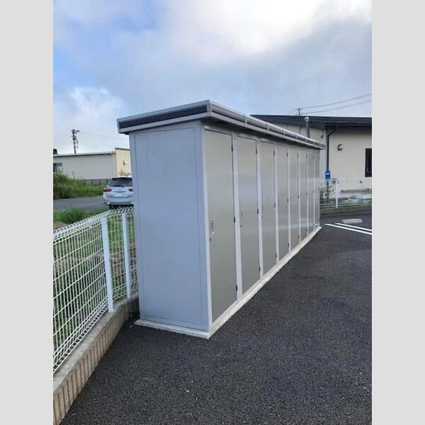 現地周辺 (物置)