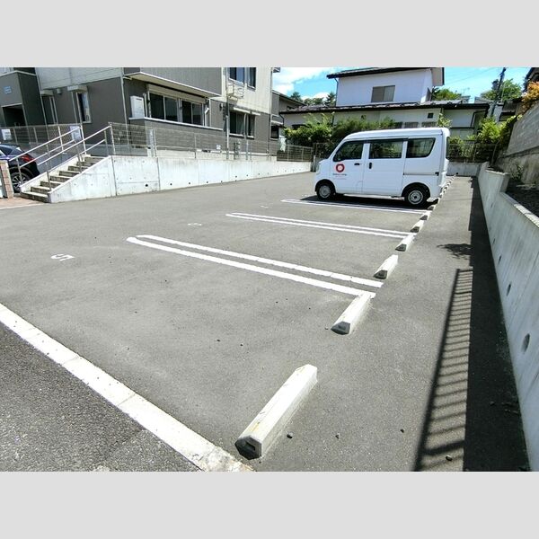 駐車場 (駐車場)