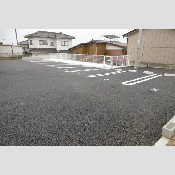 駐車場 (駐車場)