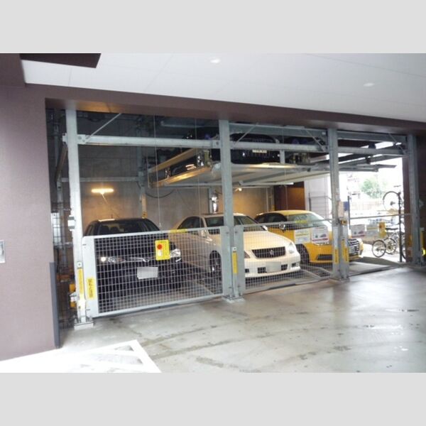 駐車場 (立体駐車場)