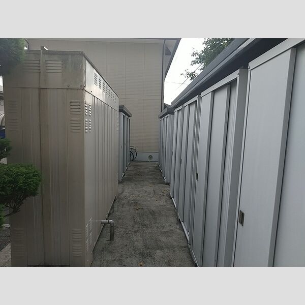 現地周辺 (ヴィステリア物置)