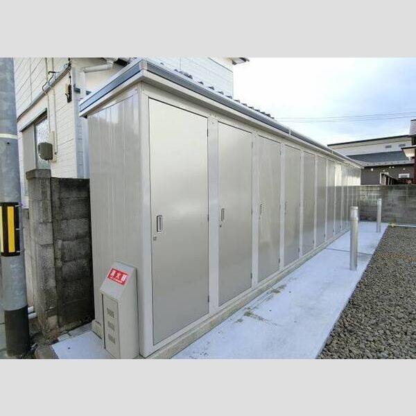 現地周辺 (物置)