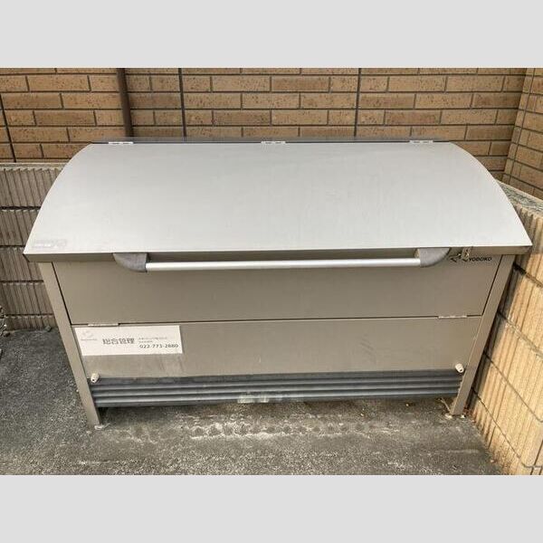 現地周辺 (ゴミ置き場)