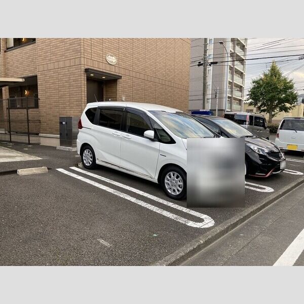 駐車場 (駐車場)