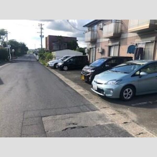 駐車場 (駐車場)