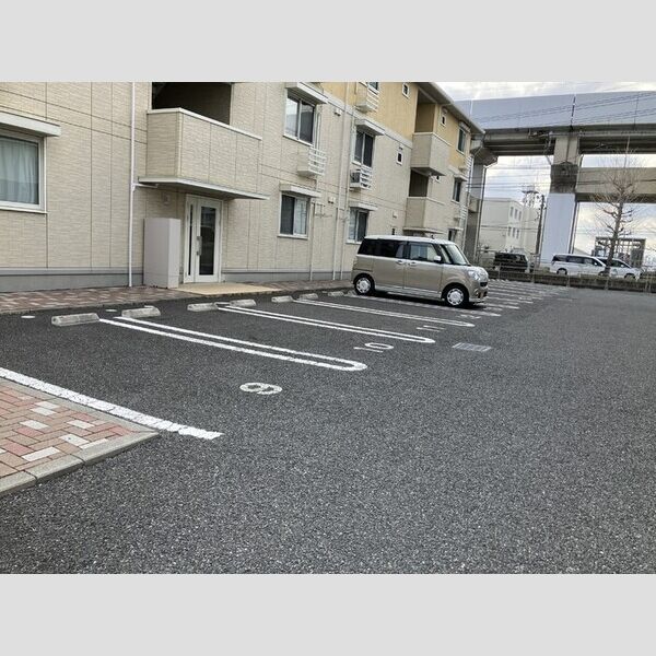 駐車場 (駐車場)