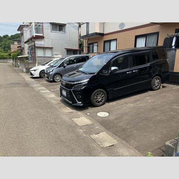 駐車場 (駐車場)