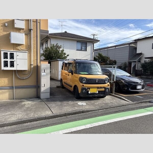駐車場 (駐車場)