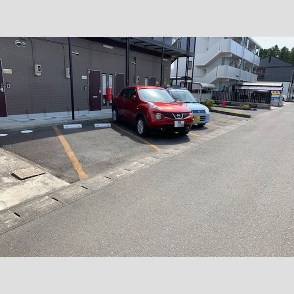 駐車場 (駐車場)
