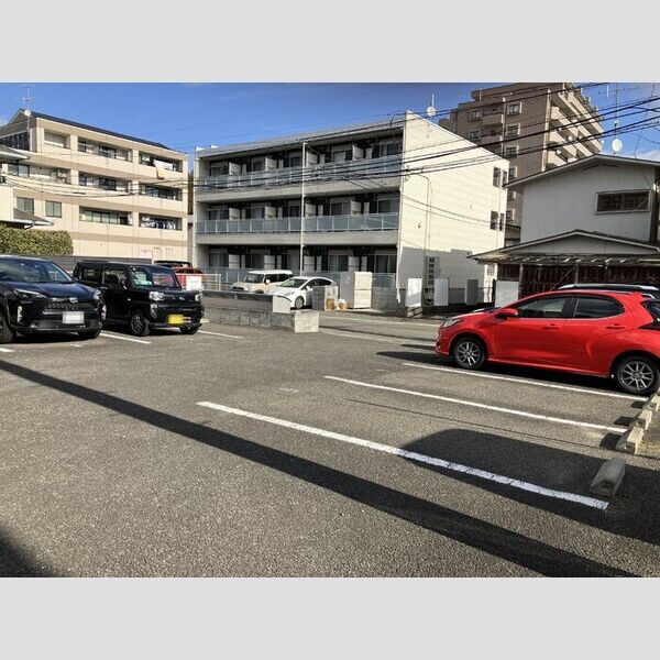 駐車場 (駐車場)