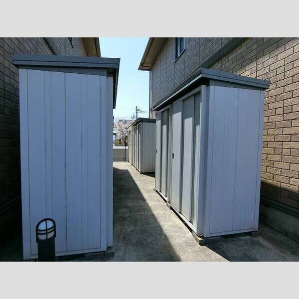 現地周辺 (物置)