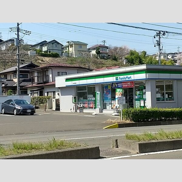 現地周辺 (ファミリーマート仙台泉松陵店)