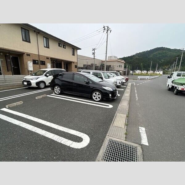 駐車場 (駐車場)