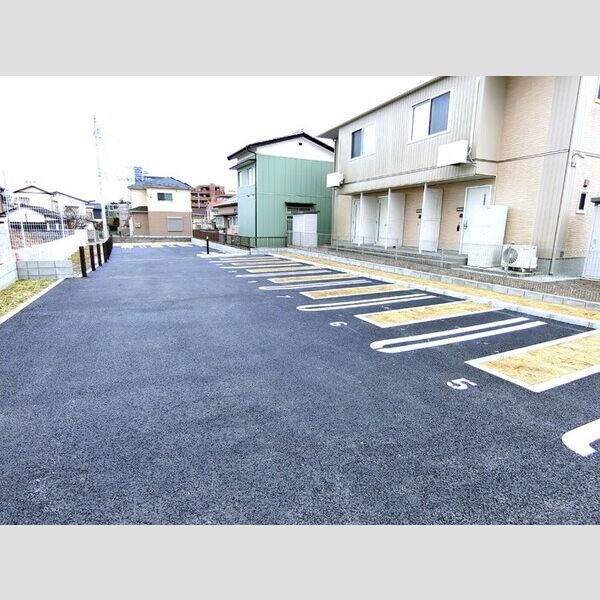 駐車場 (駐車場)