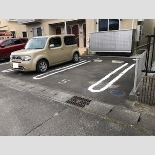 駐車場 (駐車場)