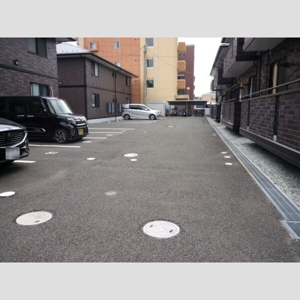 駐車場 (駐車場)