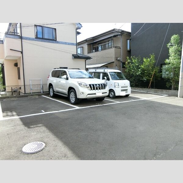 駐車場 (駐車場)