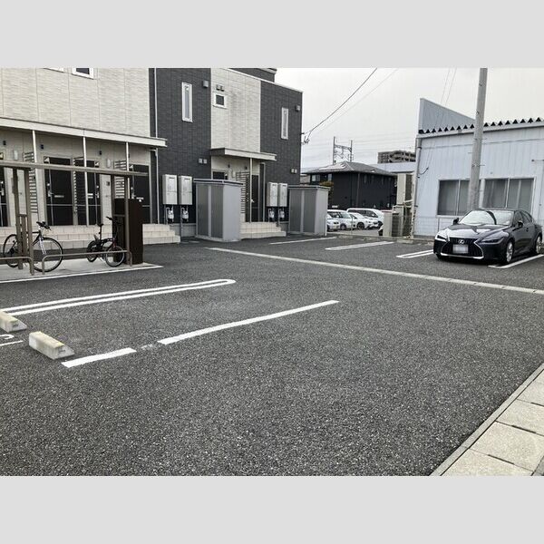 駐車場 (駐車場)