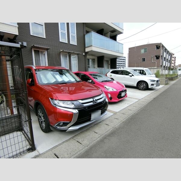 駐車場 (駐車場)