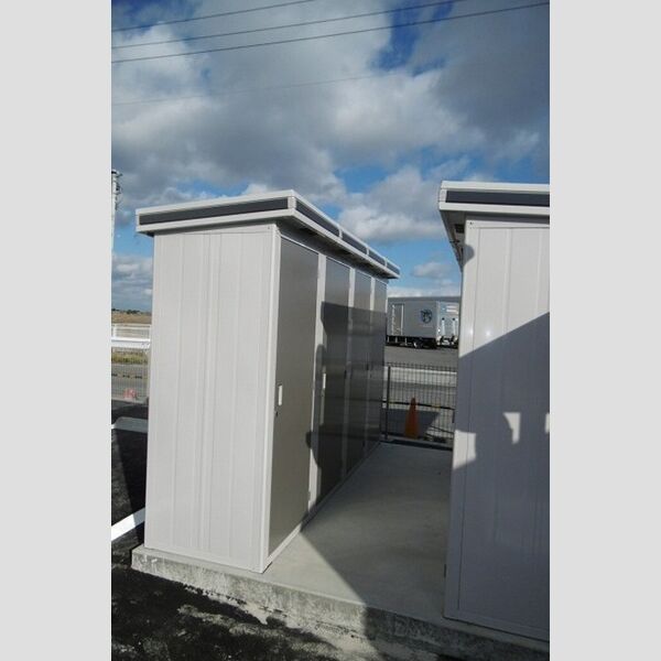 現地周辺 (物置(各、お部屋分ございます))