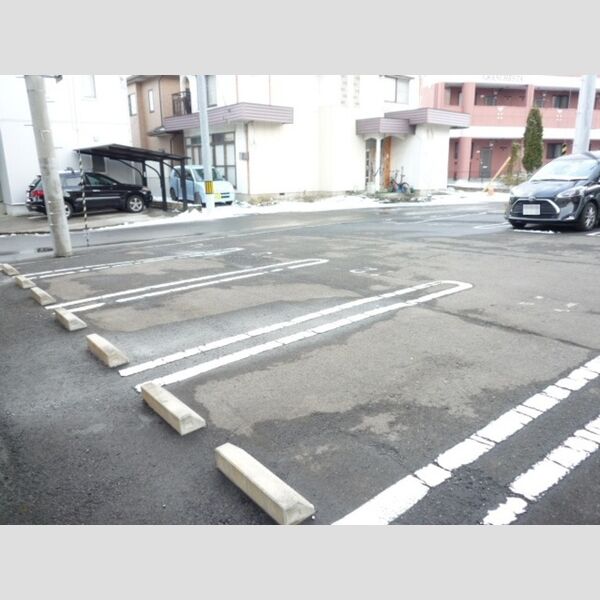 駐車場 (駐車場)