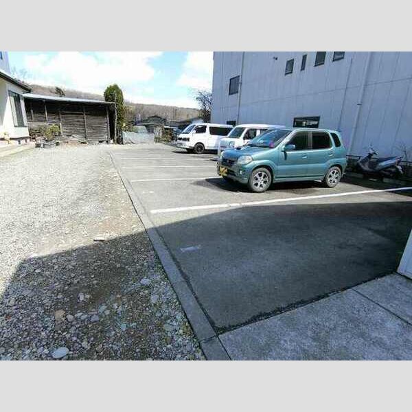 駐車場 (駐車場)